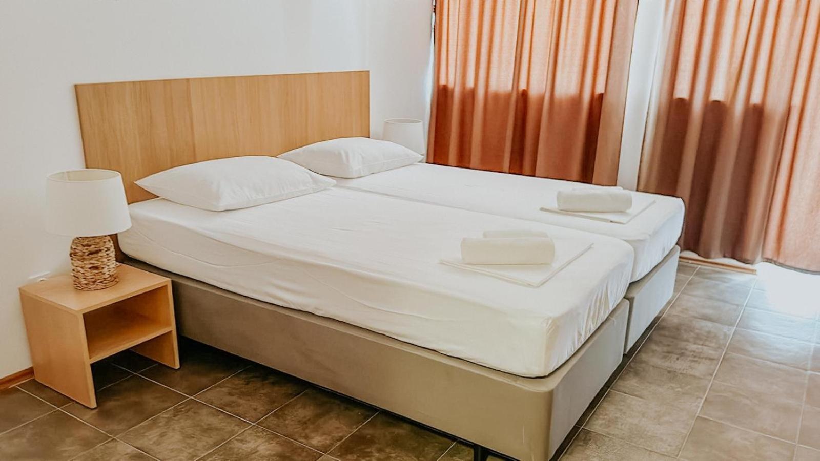 Motel Ljetni Raj บาชกาโวดา ภายนอก รูปภาพ